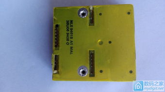 摩托羅拉軍刀對(duì)講機(jī)拆解維修 探秘美國(guó)軍用通信設(shè)備