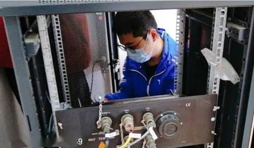 致敬全國(guó)科技工作者日 河北地震科技工作者以通訊設(shè)備修理當(dāng)好人民的守夜人