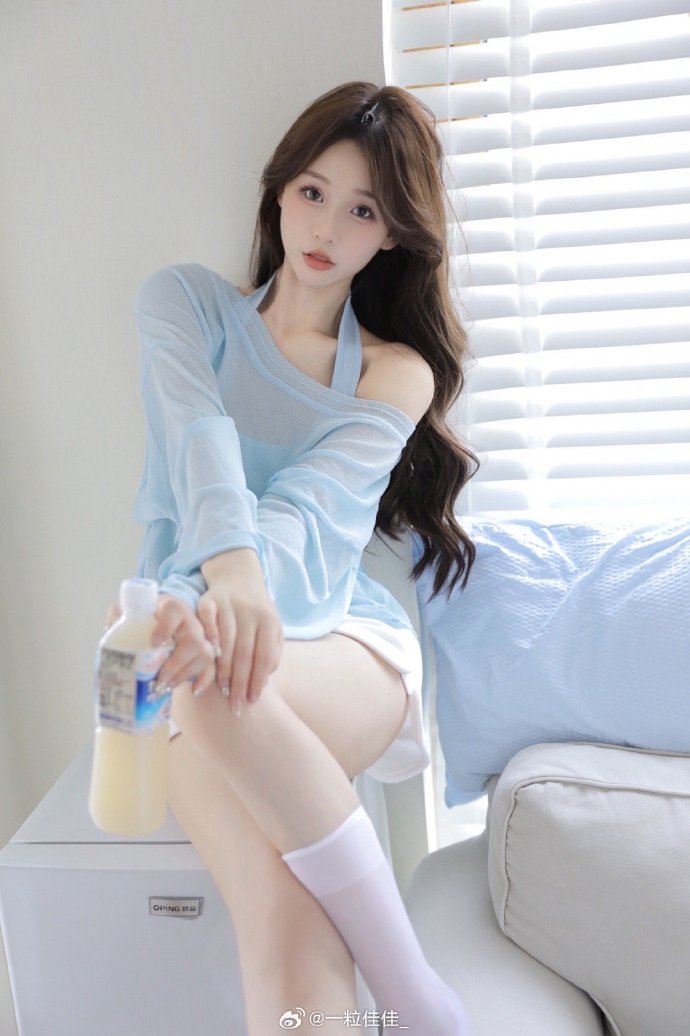 锦鲤奶团带飞全家